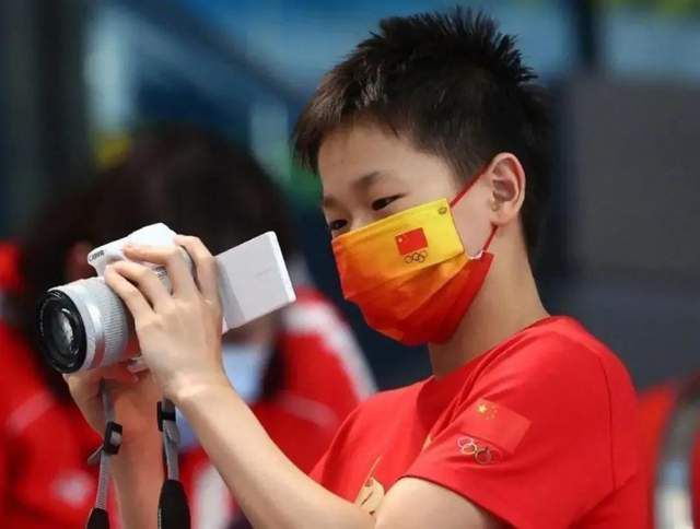 国产jzjzjz丝袜老师水多